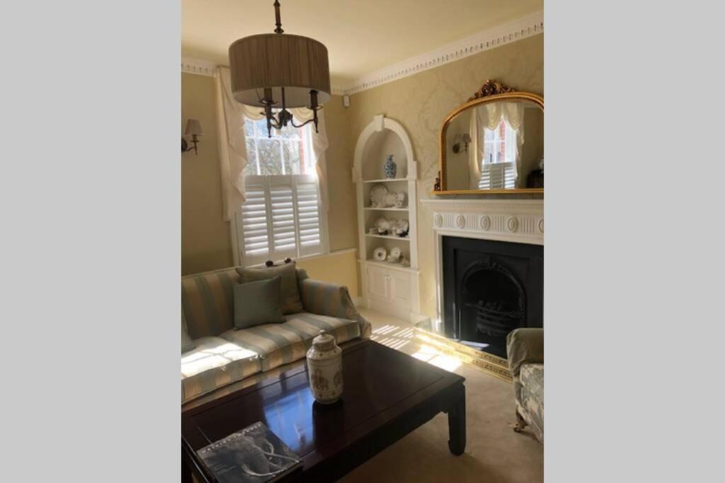 Luxury 2 Bed Georgian Townhouse, Old Portsmouth Villa ภายนอก รูปภาพ