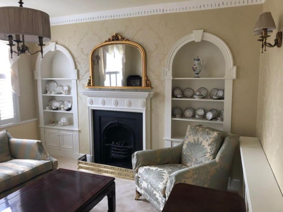 Luxury 2 Bed Georgian Townhouse, Old Portsmouth Villa ภายนอก รูปภาพ