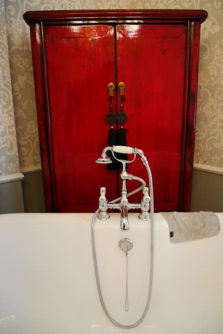 Luxury 2 Bed Georgian Townhouse, Old Portsmouth Villa ภายนอก รูปภาพ